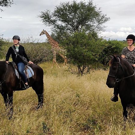The Baobab Bush Lodge And Villa フッドスプルイト エクステリア 写真