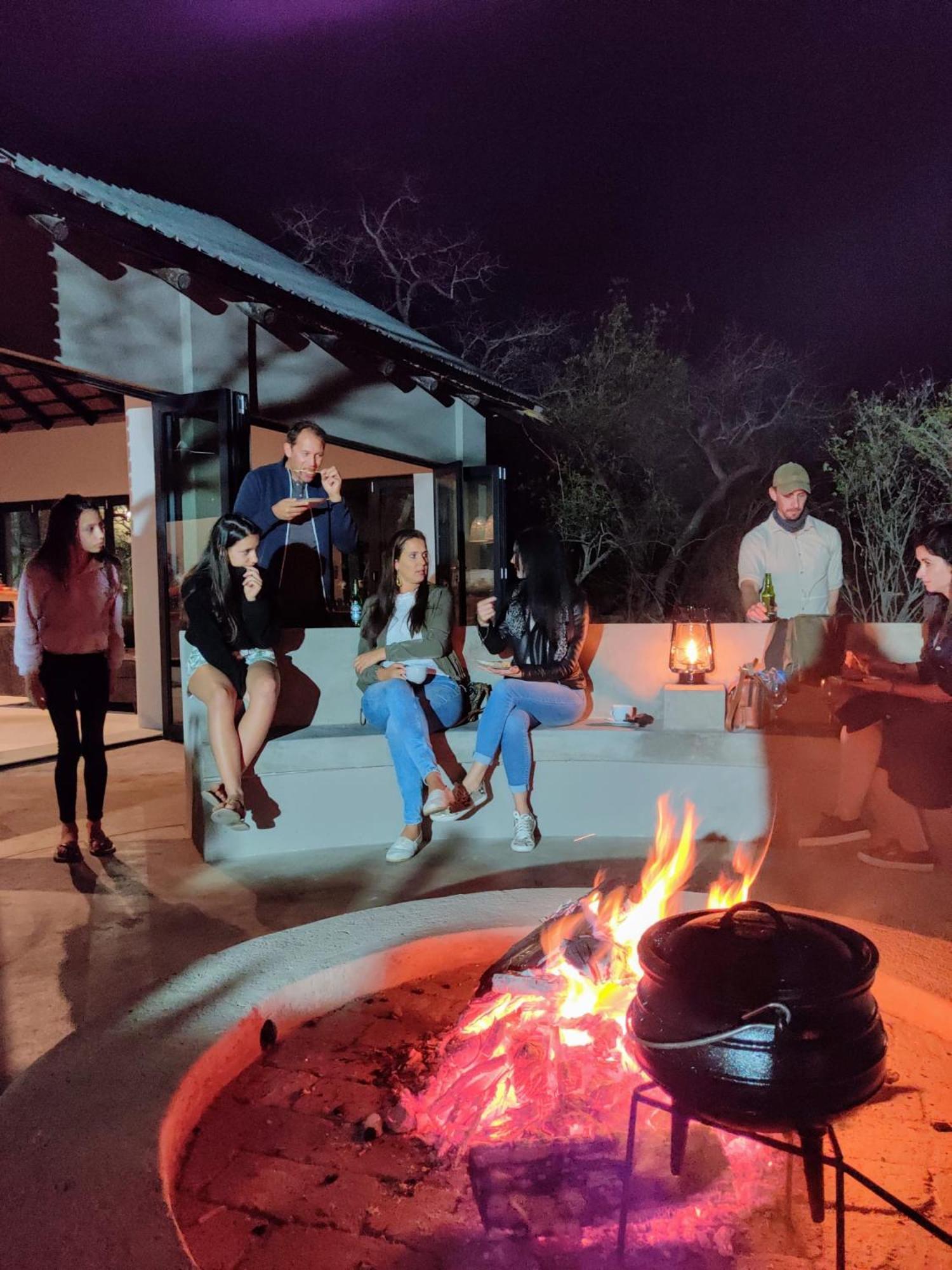 The Baobab Bush Lodge And Villa フッドスプルイト エクステリア 写真