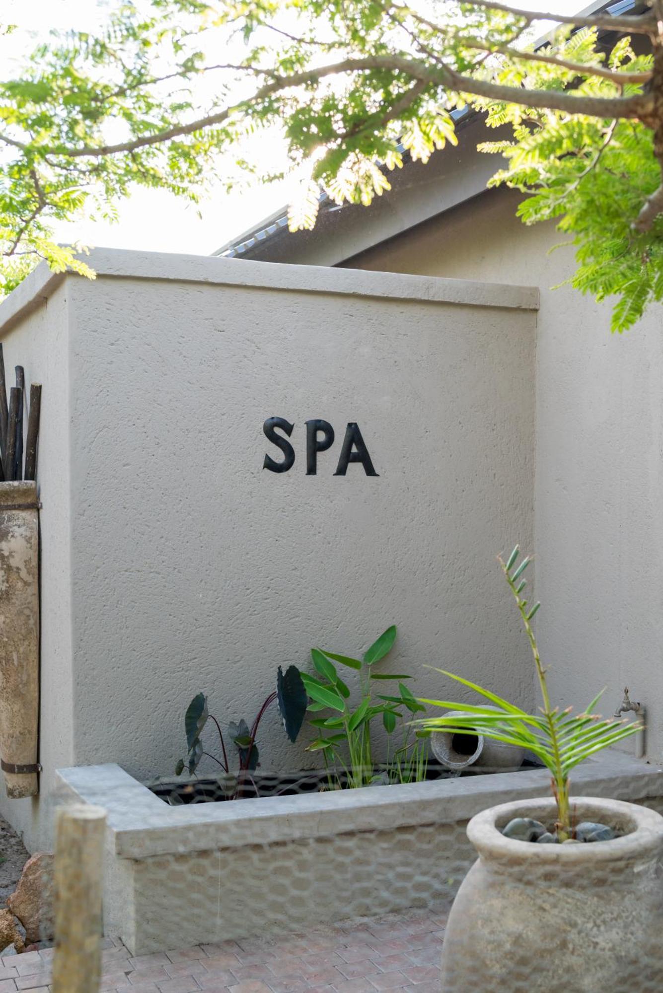 The Baobab Bush Lodge And Villa フッドスプルイト エクステリア 写真