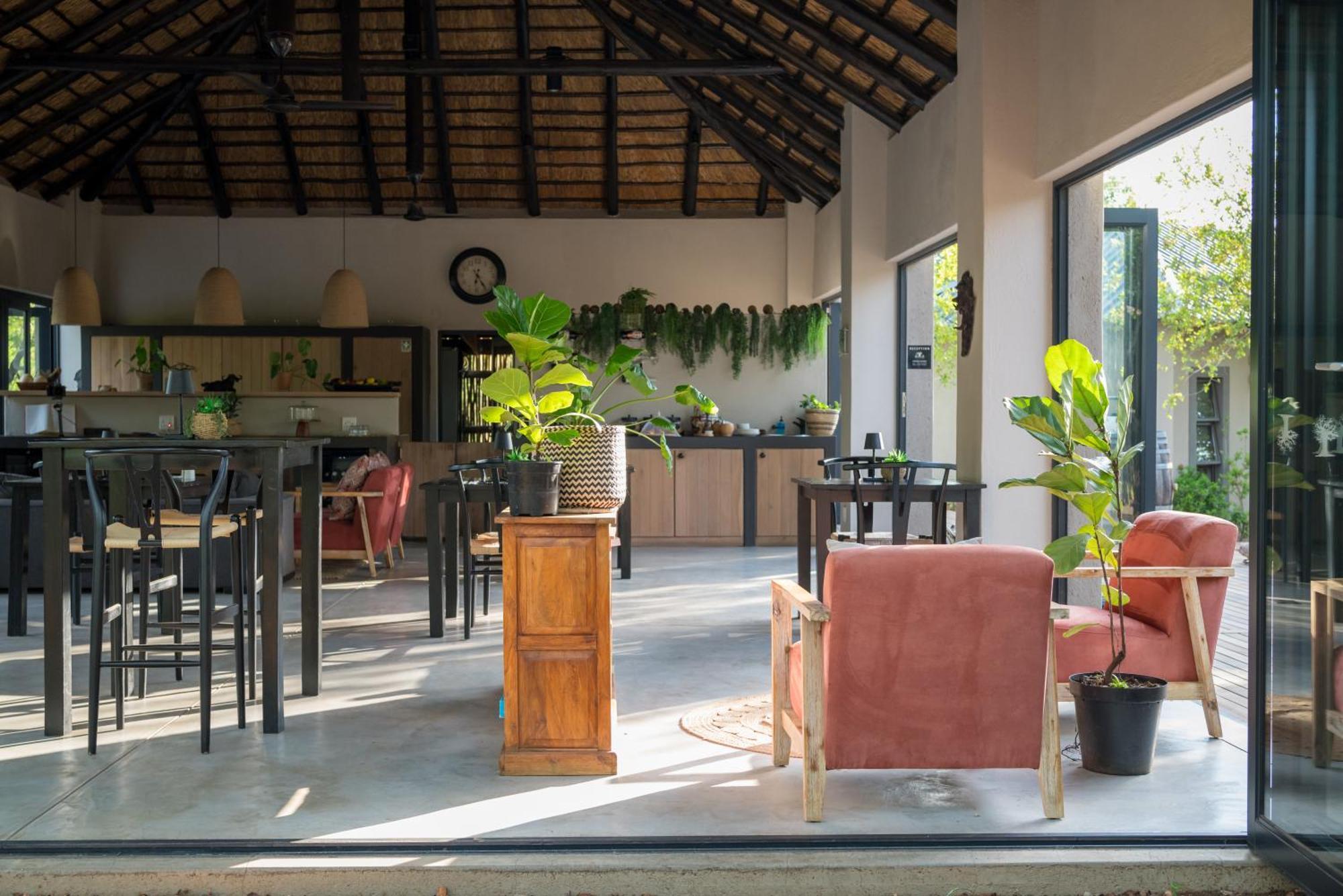 The Baobab Bush Lodge And Villa フッドスプルイト エクステリア 写真